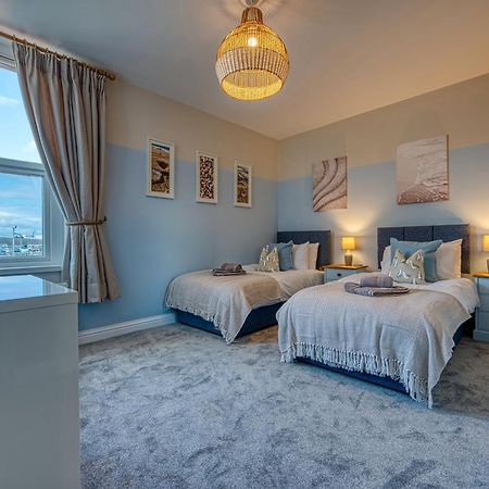 2 Bedrooms Modern, Stunning & Stylish Contractor House, Prime Portsmouth Location With Free Parking Permit, Summer Special Offer!! - By Blue Puffin Stays ภายนอก รูปภาพ